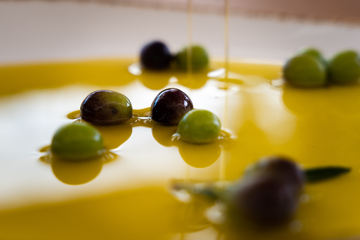Maslinovo ulje i kolesterol: kako ulje utječe na kolesterol