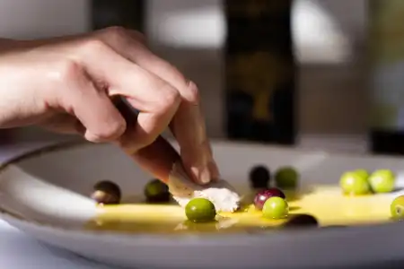 Kako maslinovo ulje natašte utječe na organizam?